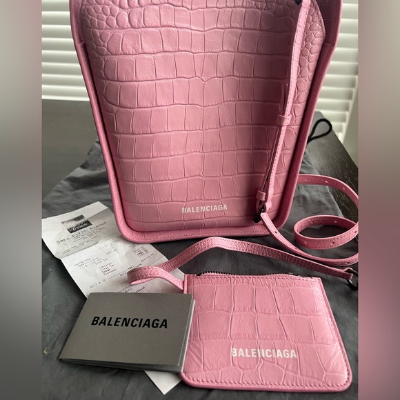 COPY - Pink Leather Balenciaga Tool 2.0 North-South Tote Bag Xs (AUTHENTIC) - Picture 2 of 11
